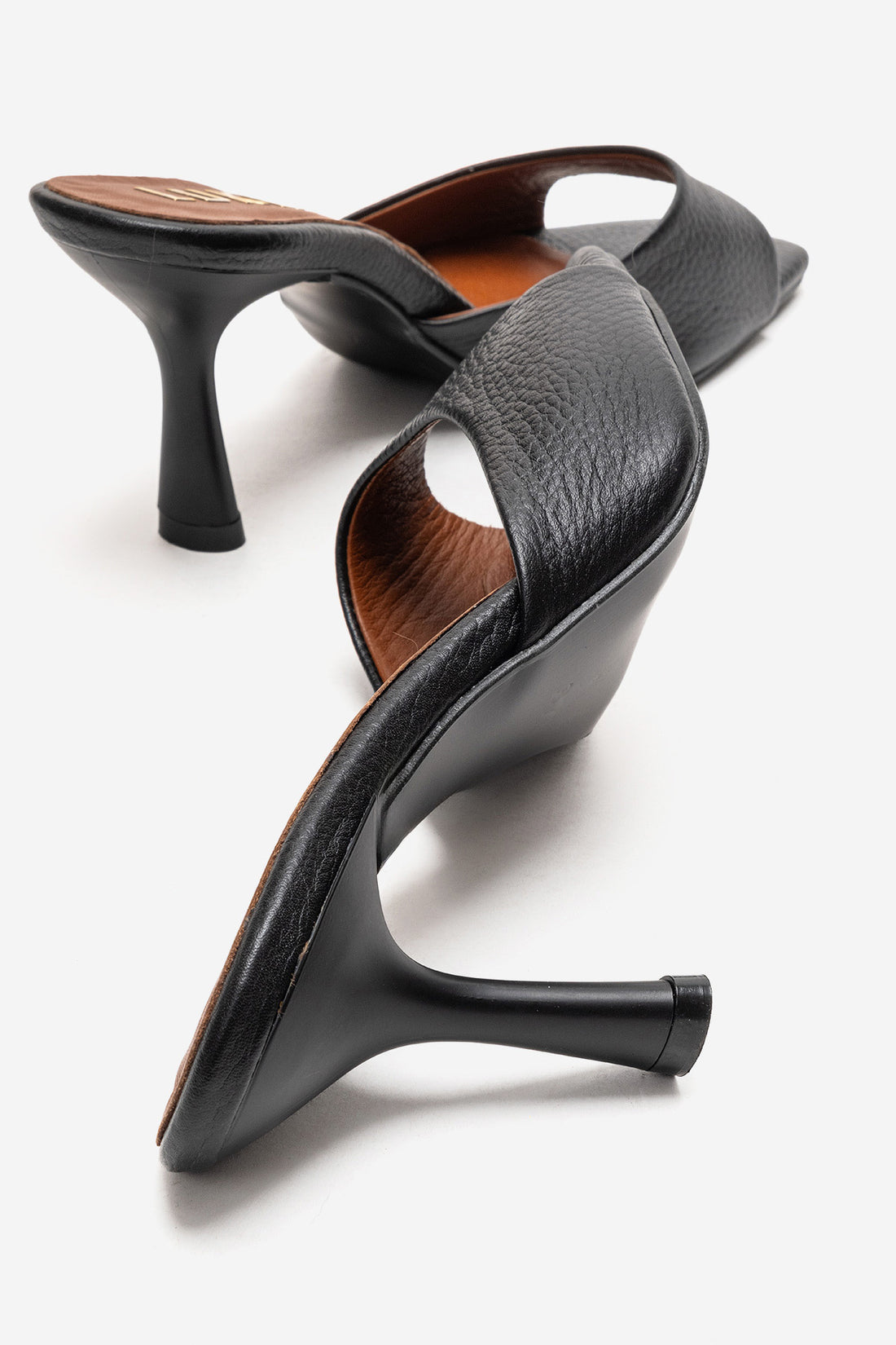 LUKKA SHOES Hakiki Deri Kadın Lenora Siyah Tek yüz Kare İnce Topuklu Terlik