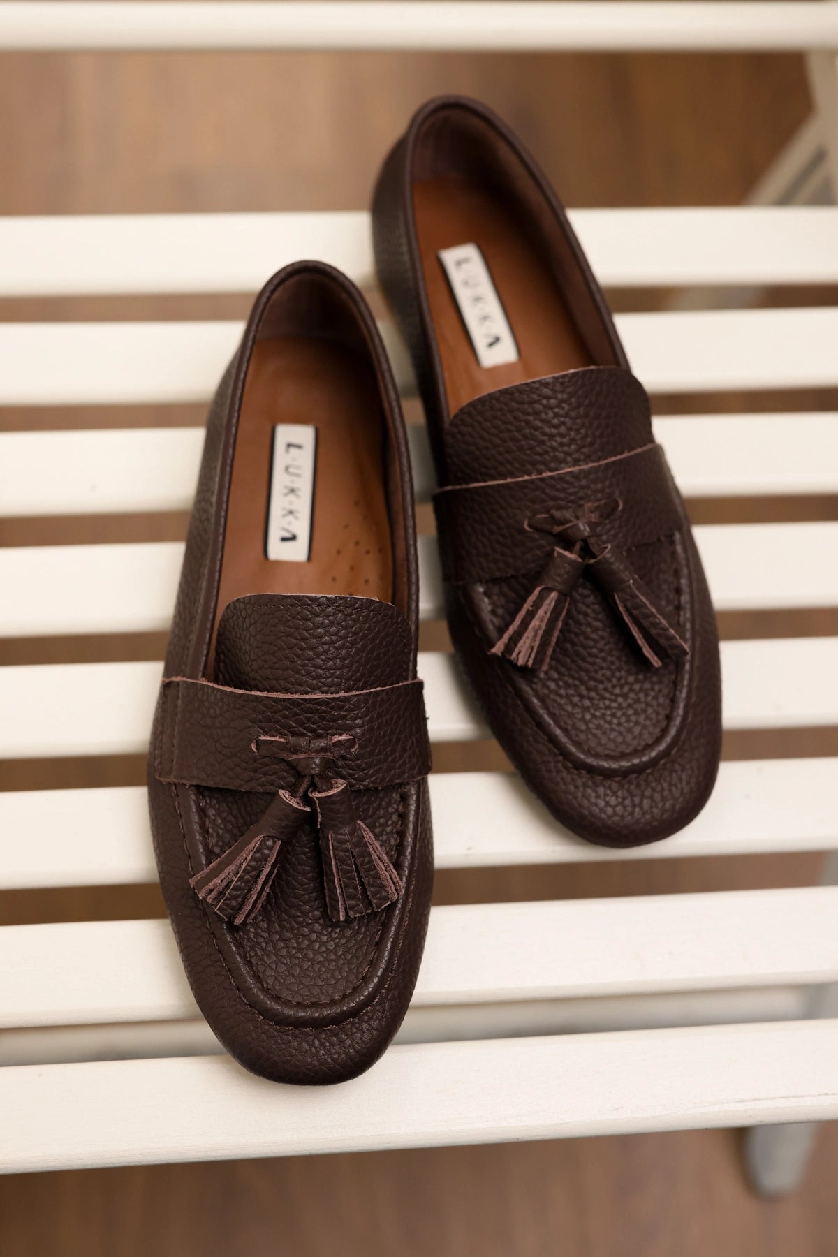 LUKKA SHOES Hakiki Deri Kadın Adeen Acı Kahve Ponponlu El yapımı Babet