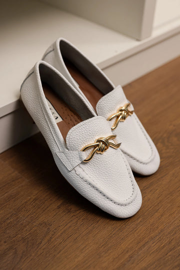 LUKKA SHOES Hakiki Deri Cameron Kadın Beyaz Metal Tokalı Loafer Babet