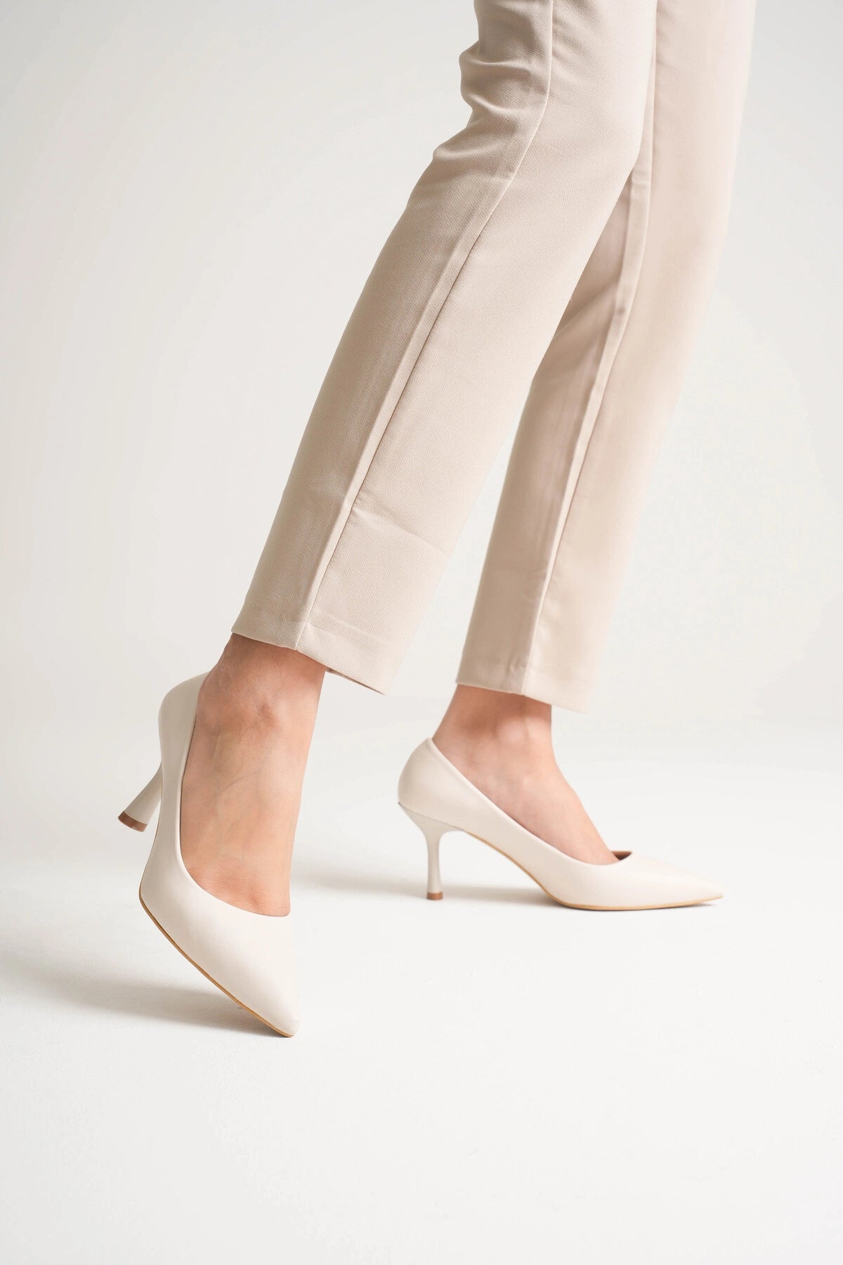 LUKKA SHOES Kadın Adal Bej Hakiki Deri İç Dış 11cm Topuklu Stiletto