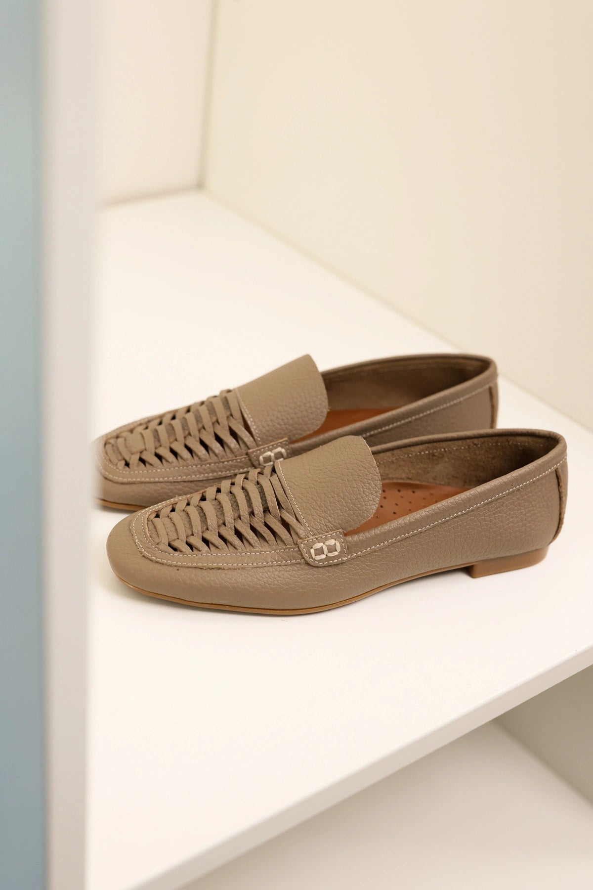 LUKKA SHOES Hakiki Deri Kadın Alvin Vizyon El yapımı Babet