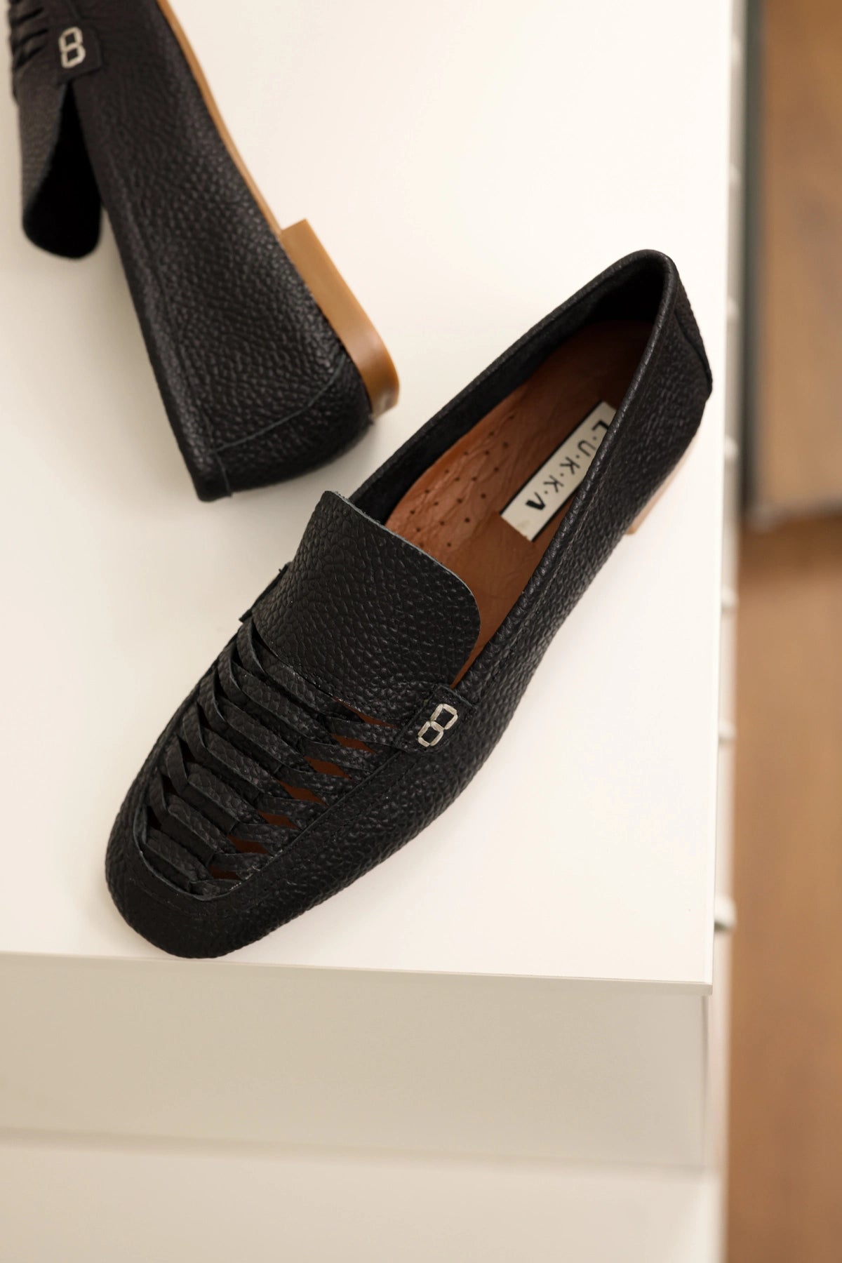 LUKKA SHOES Hakiki Deri Kadın Alvin Siyah El yapımı Babet