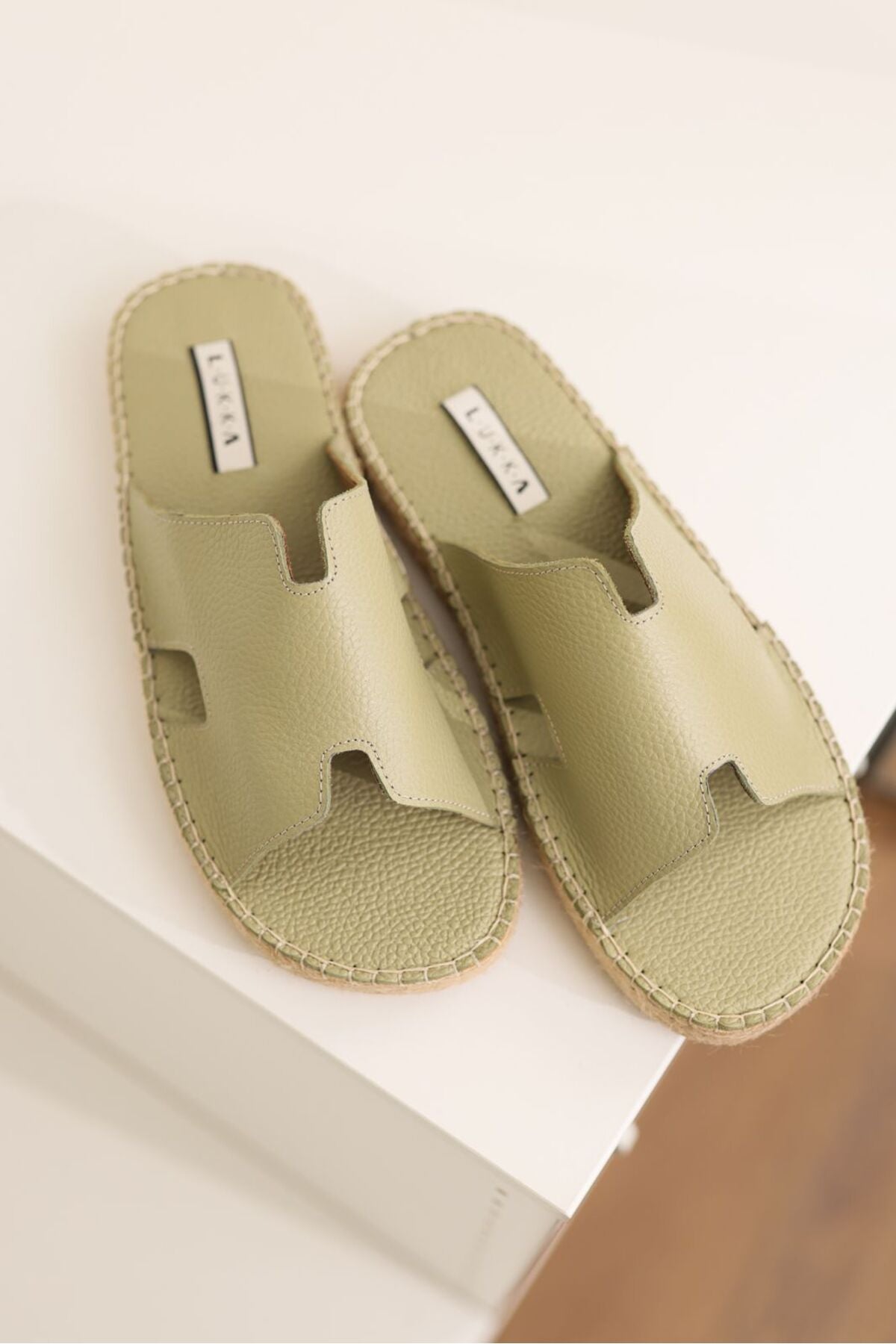 LUKKA SHOES Grace Hakiki Deri Erkek Avakado Bohem Terlik Espadril