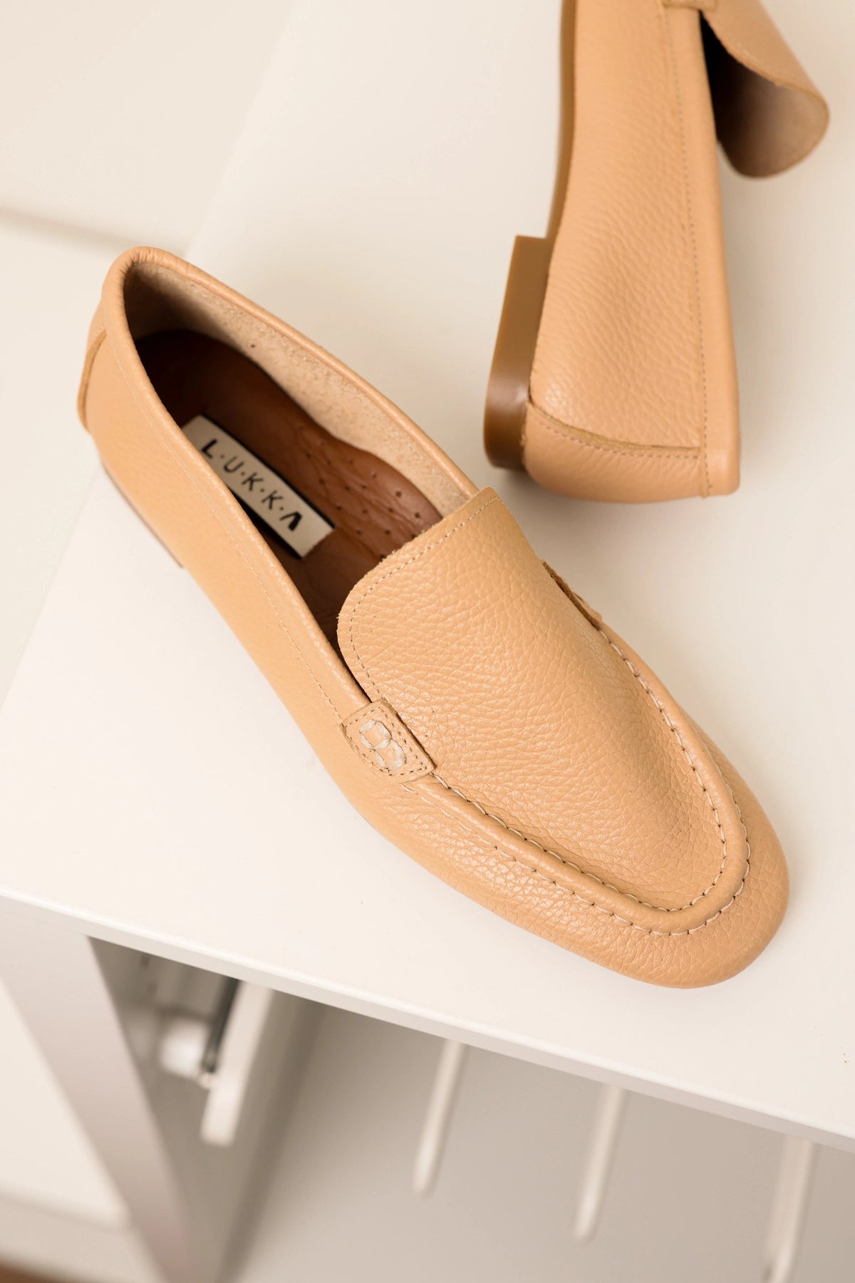 LUKKA SHOES Hakiki Deri Kadın Abay Nude Saraçlı Babet