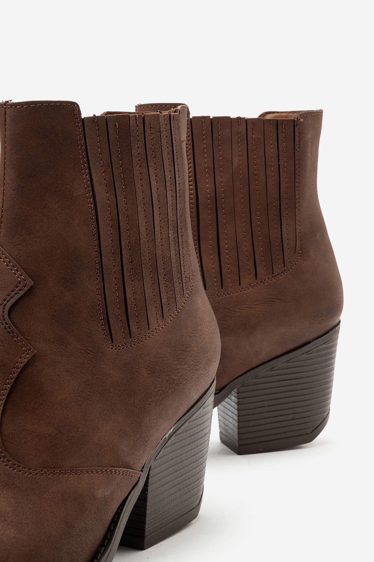 LUKKA SHOES Nova Kadın Kahve Nubuk Western Dallas Tak Çıkar Bot