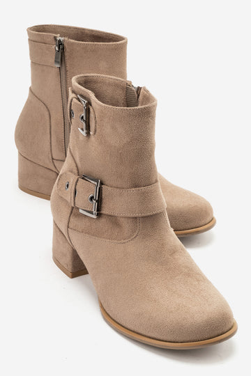 LUKKA SHOES Hope Kadın Bej Süet Toka Aksesuarlı Fermuarlı Topuklu Bot