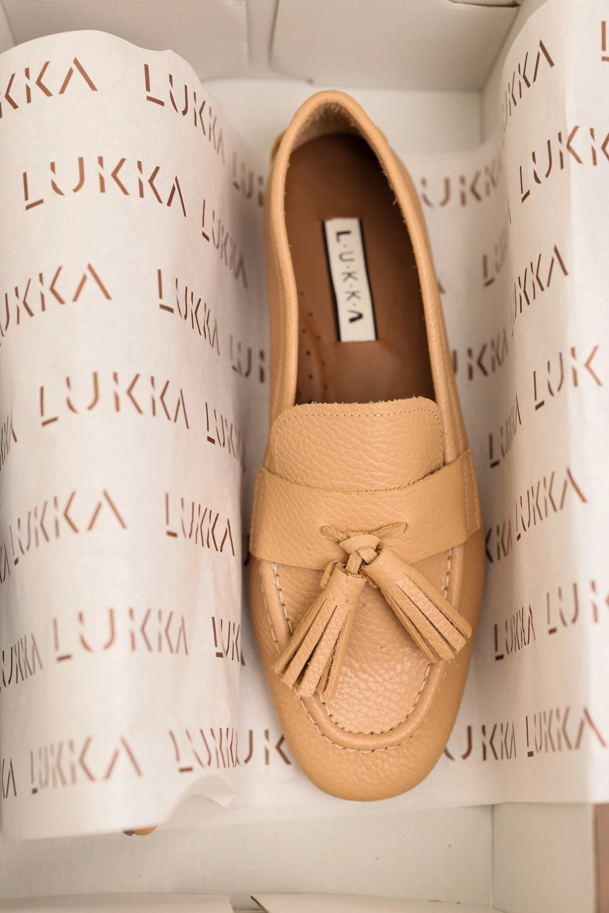 LUKKA SHOES Hakiki Deri Kadın Adeen Nude Ponponlu El yapımı Babet