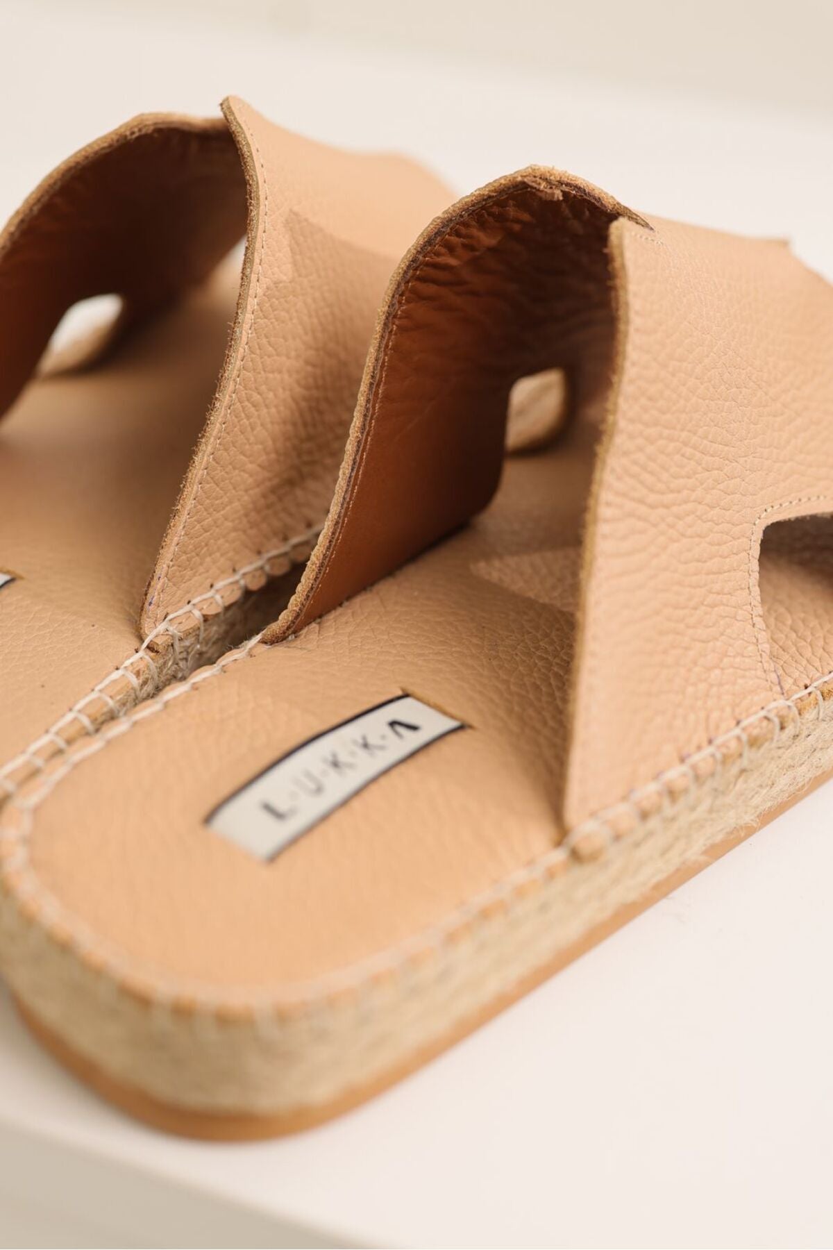 LUKKA SHOES Grace Hakiki Deri Erkek Nude Bohem Terlik Espadril