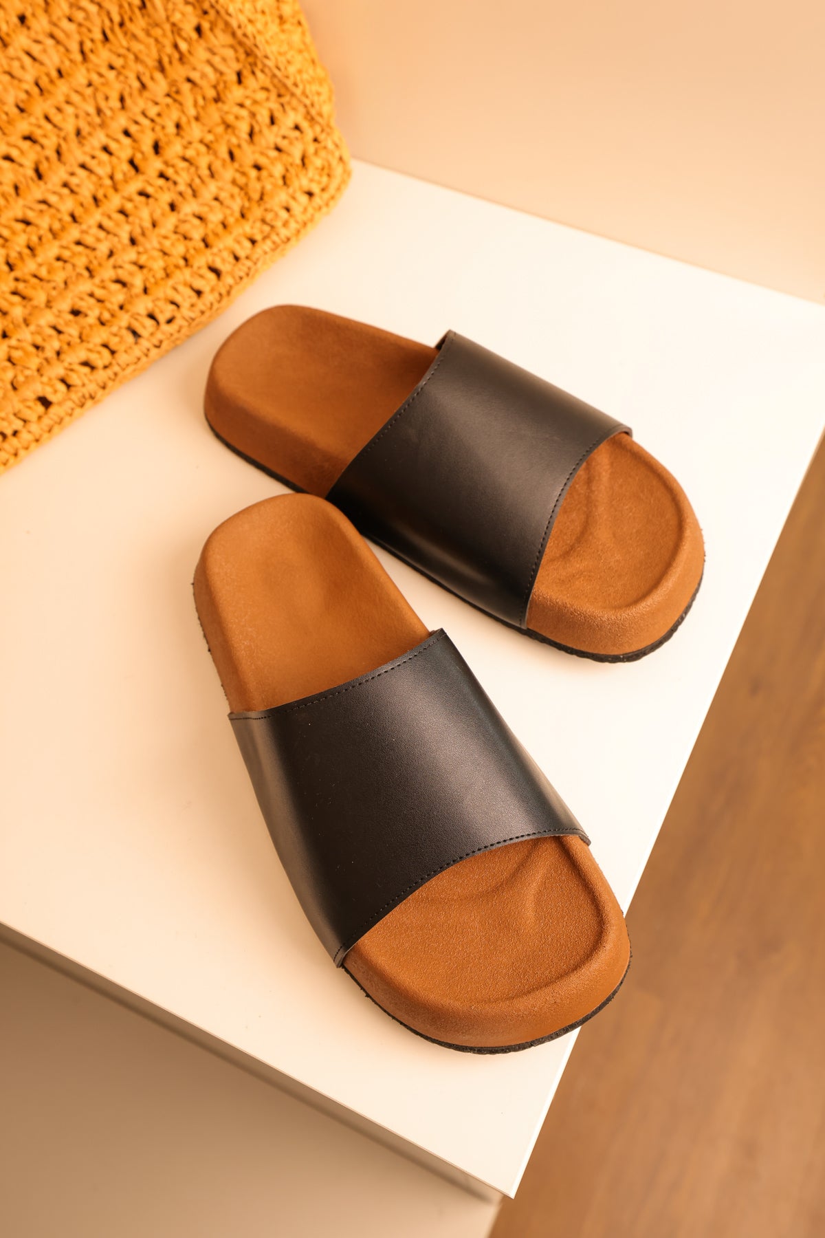 LUKKA SHOES Leonardo Beyaz Cilt Düz Hafif Mantar Taban Erkek Terlik