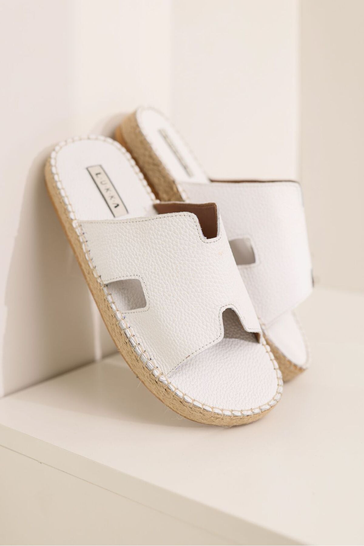 LUKKA SHOES Grace Hakiki Deri Erkek Beyaz Bohem Terlik Espadril