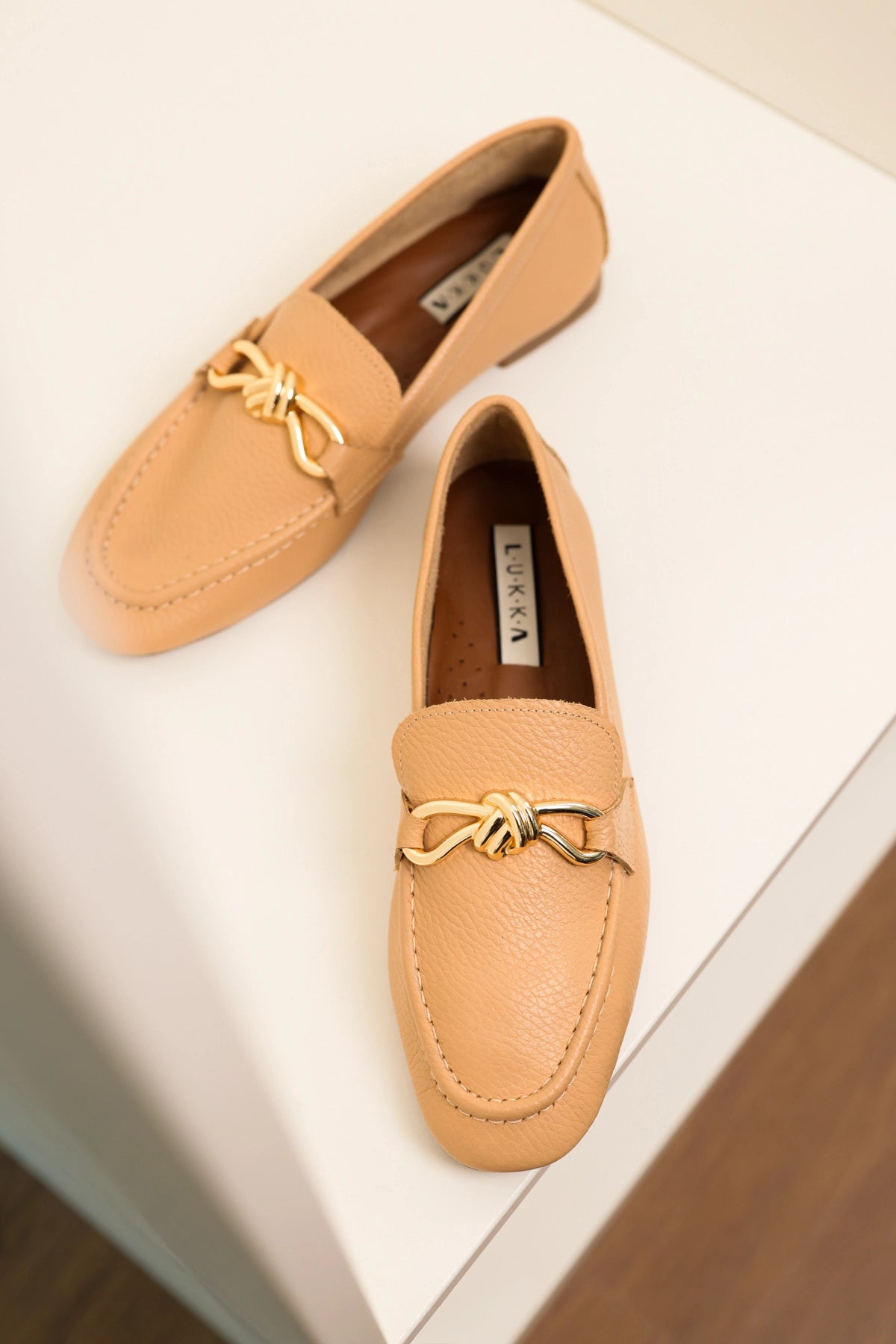 LUKKA SHOES Hakiki Deri Cameron Kadın Nude Metal Tokalı Loafer Babet