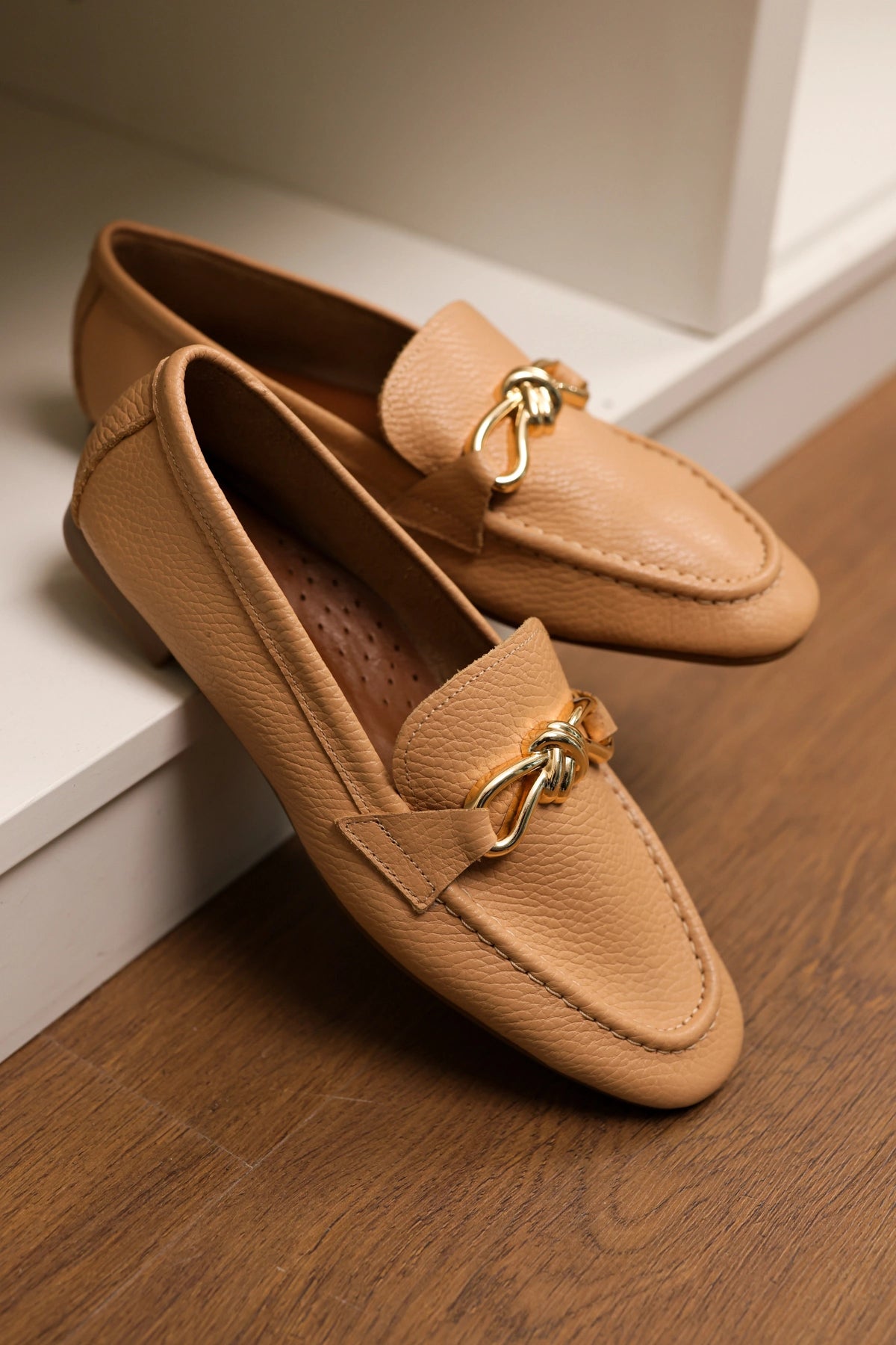 LUKKA SHOES Hakiki Deri Cameron Kadın Nude Metal Tokalı Loafer Babet