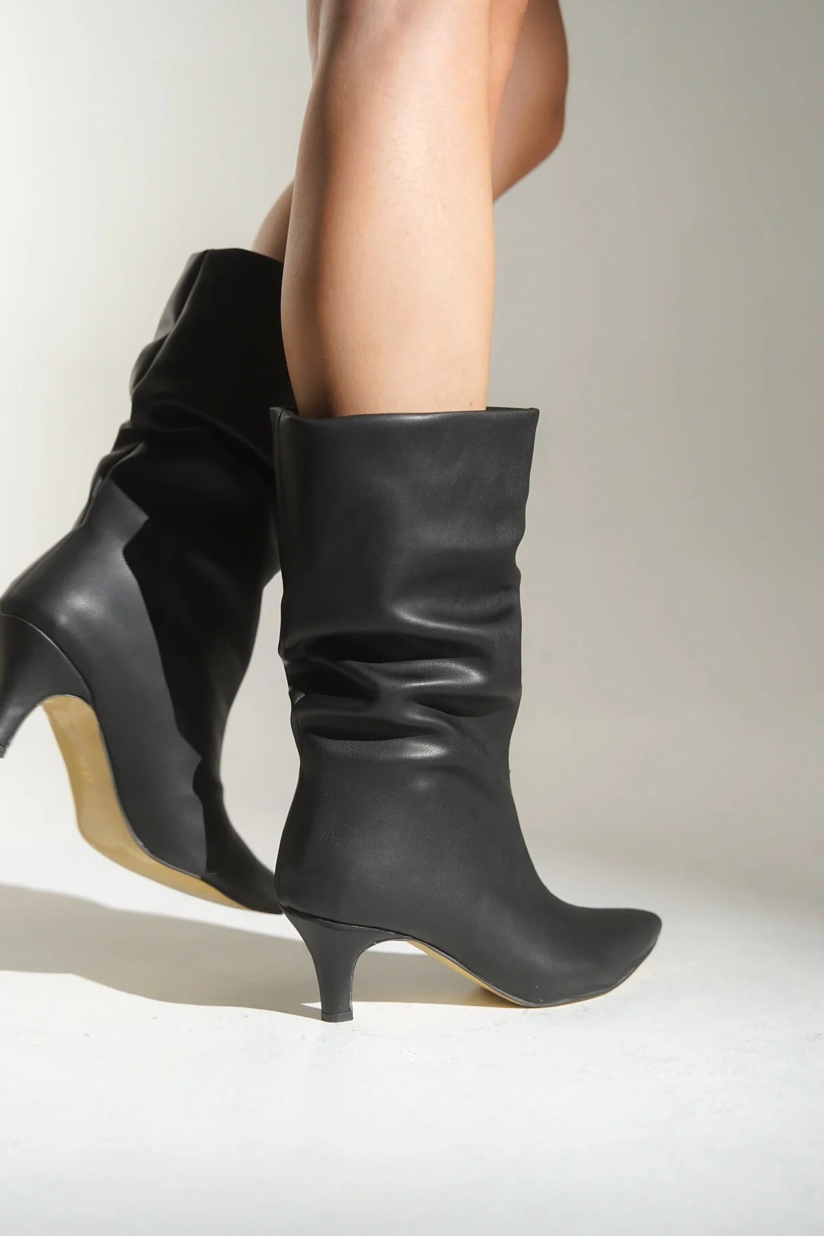 Greek Kadın Siyah Cilt Körüklü Bot