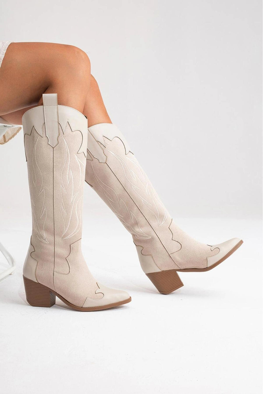 Valeria Kadın Bej Nakışlı Kovboy Western Dallas Çizme