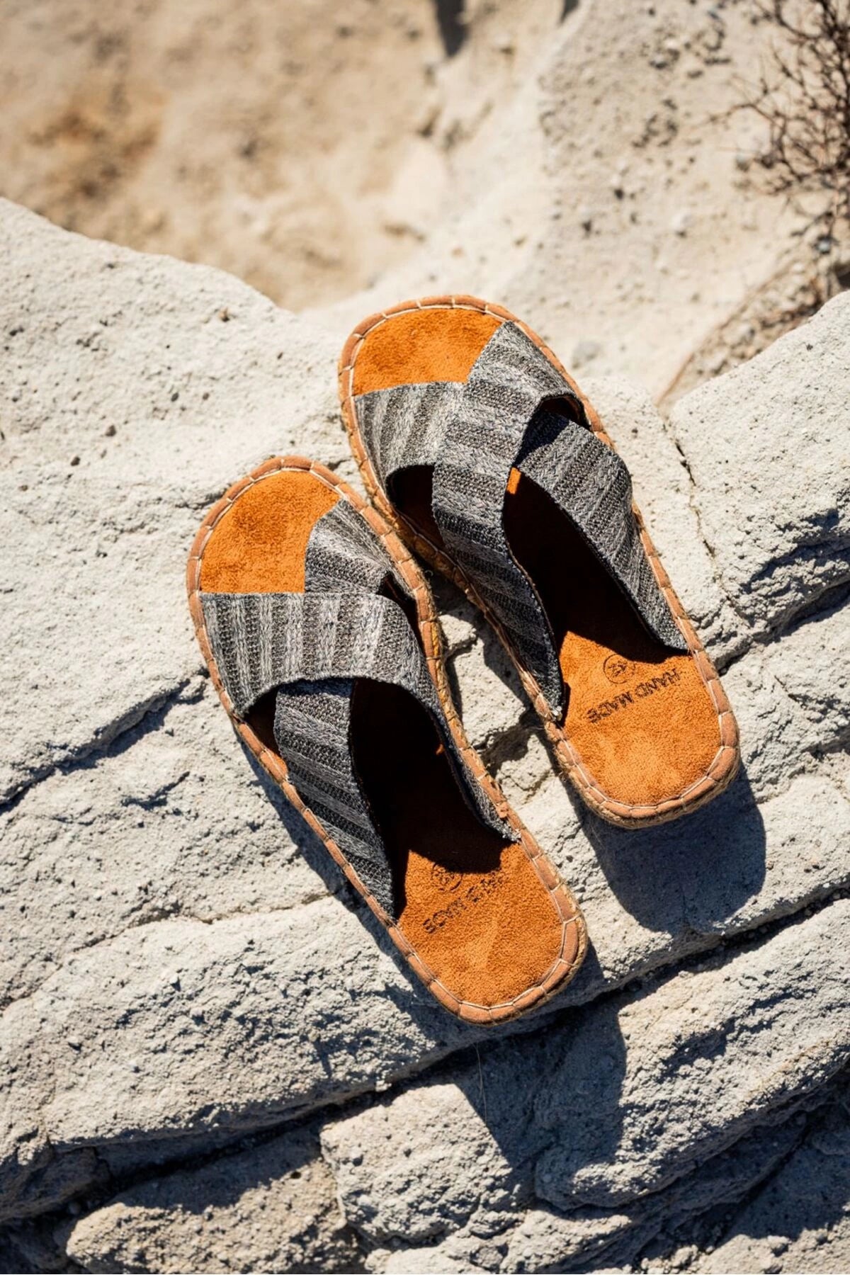 Zeta Gri Çizgili Çapraz Keten Erkek Terlik