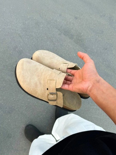 Clax Erkek Bej Deri Ön Kapalı Terlik Clax Erkek Bej Deri Ön Kapalı Terlik